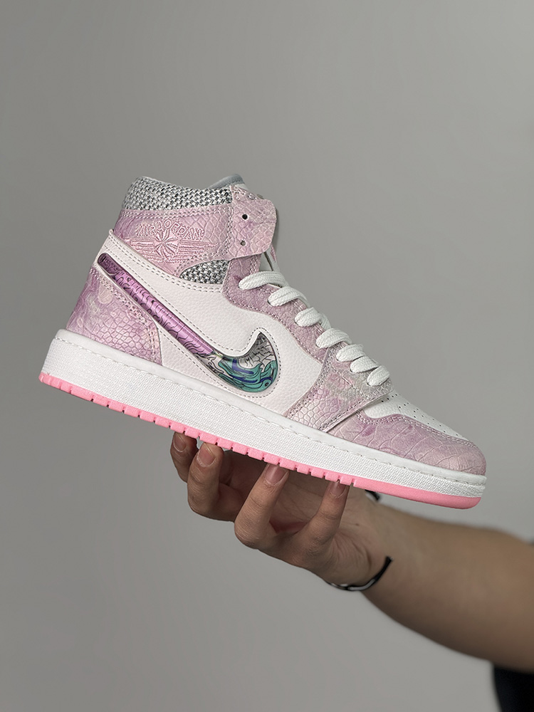 جردن دراگون صورتی پاستیلی