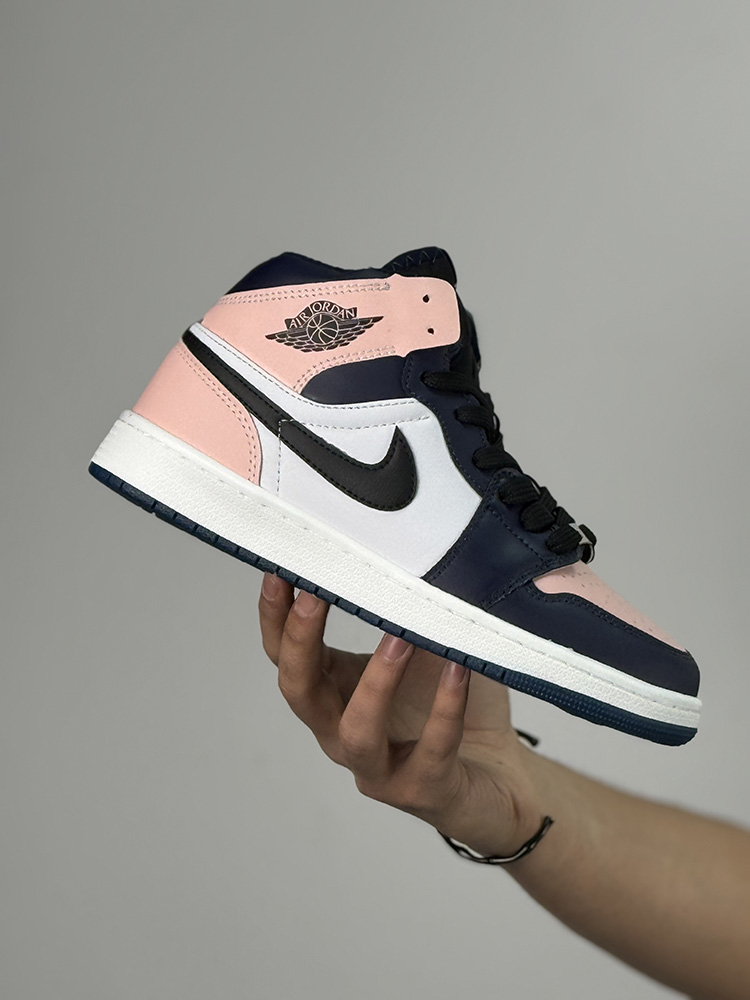 جردن صورتی سورمه ای ساقدار