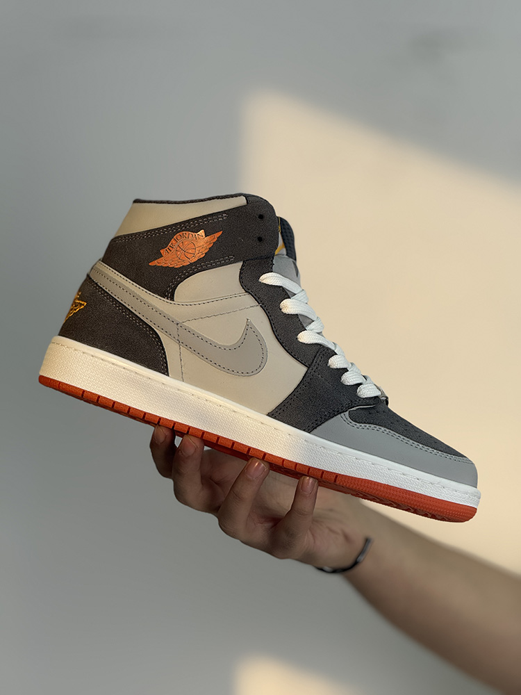 جردن طوسی نارنجی ساقدار